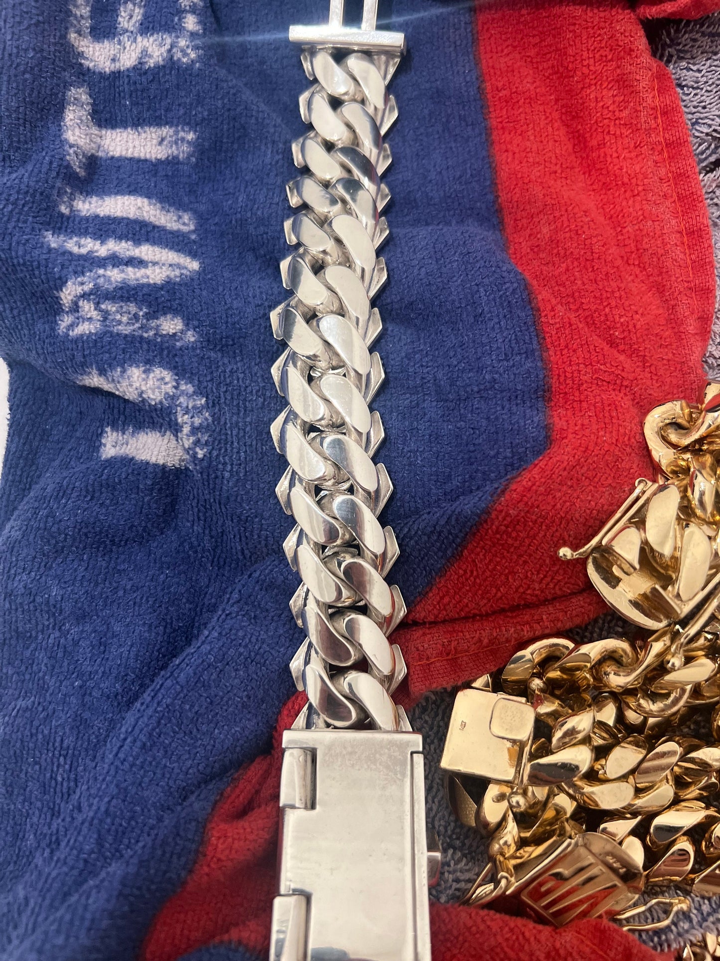 25MM Cuban Link Bracelet (White/Silver + Moissanite)