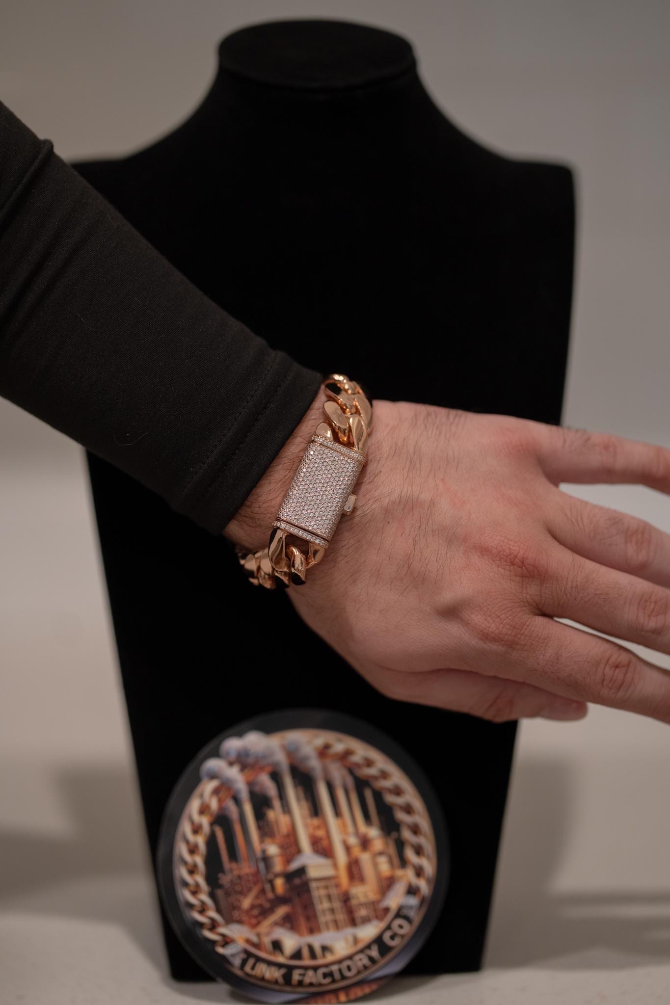 18MM 8” Cuban Link Bracelet – Rose Gold over Silver with Moissanite Lock