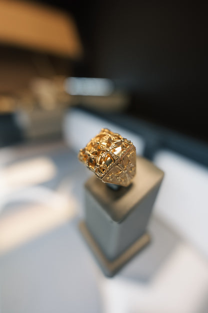 10kt Chrome Cross Ring