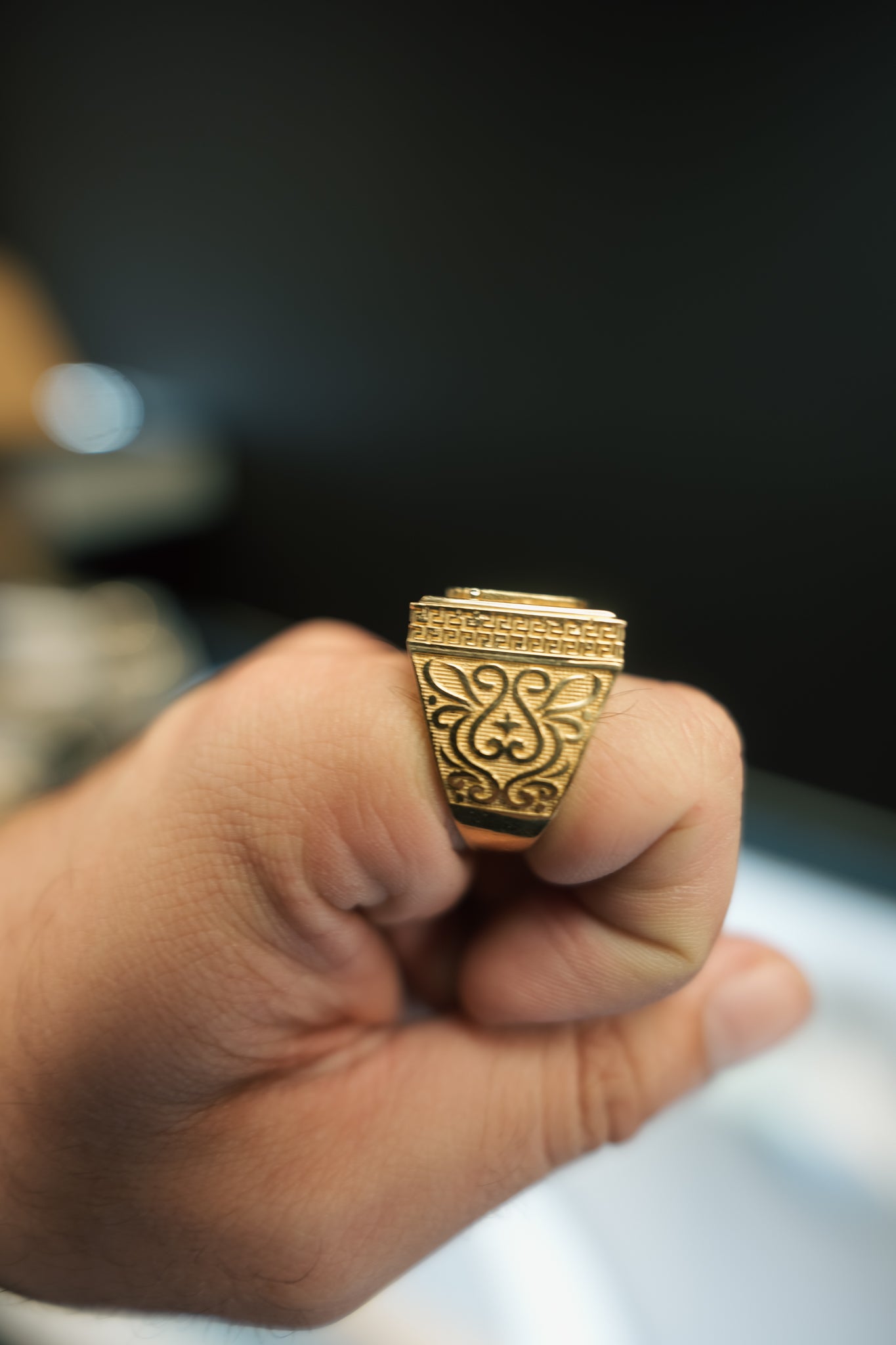 10kt 'Rolex' Crown Ring