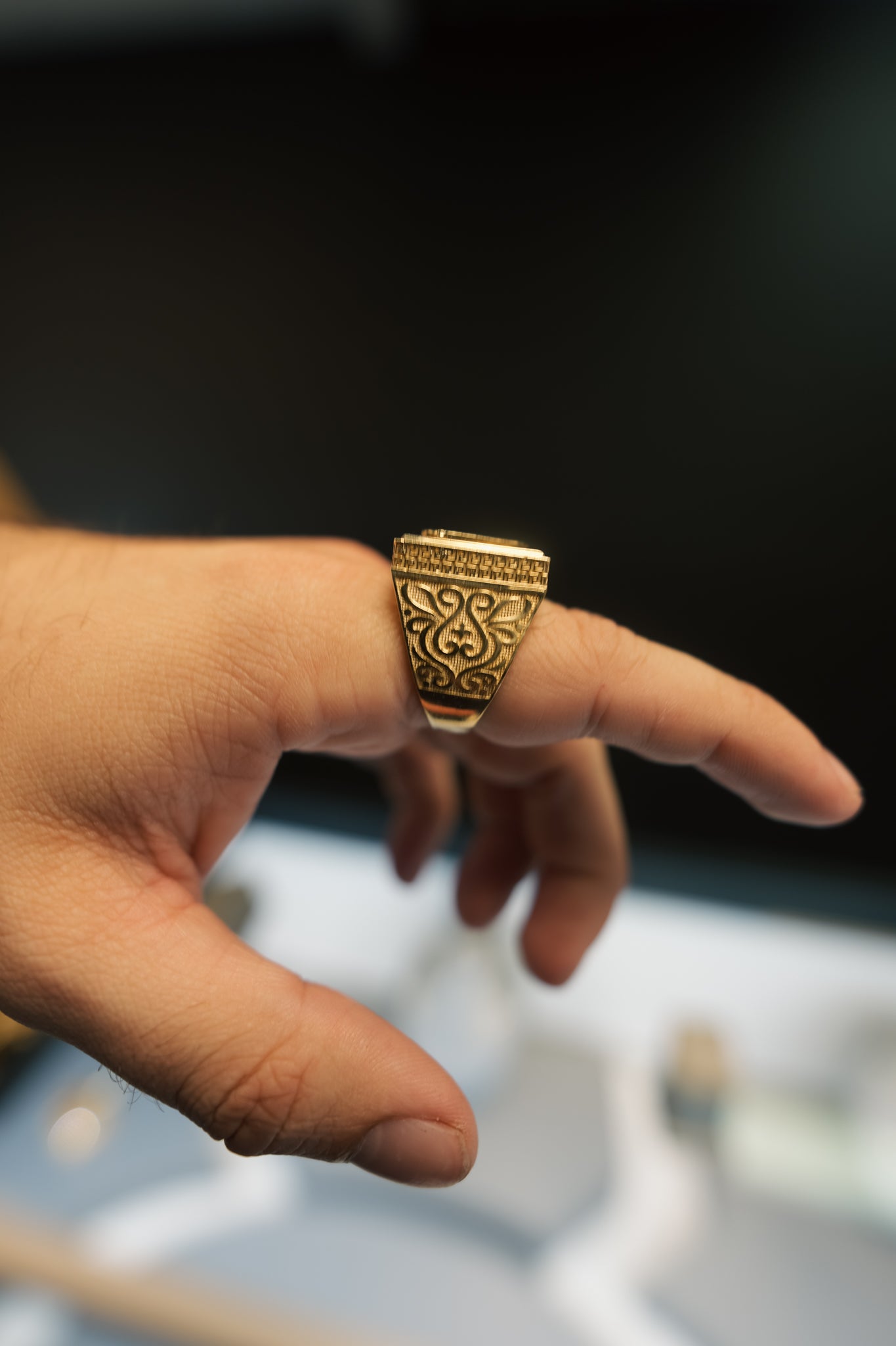 10kt 'Rolex' Crown Ring