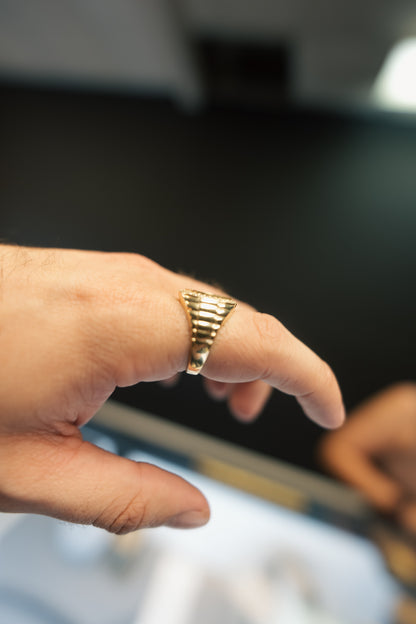 10kt Black Rock Ring