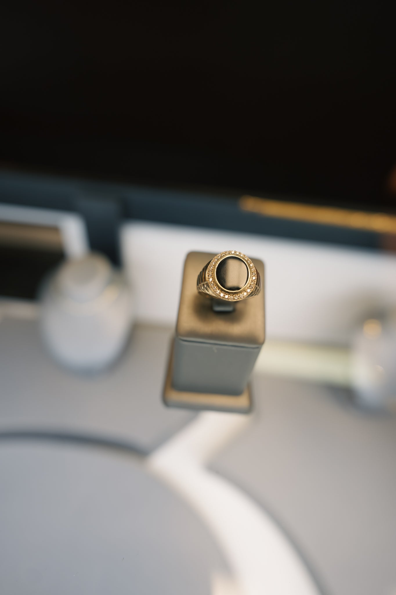 10kt Black Rock Ring