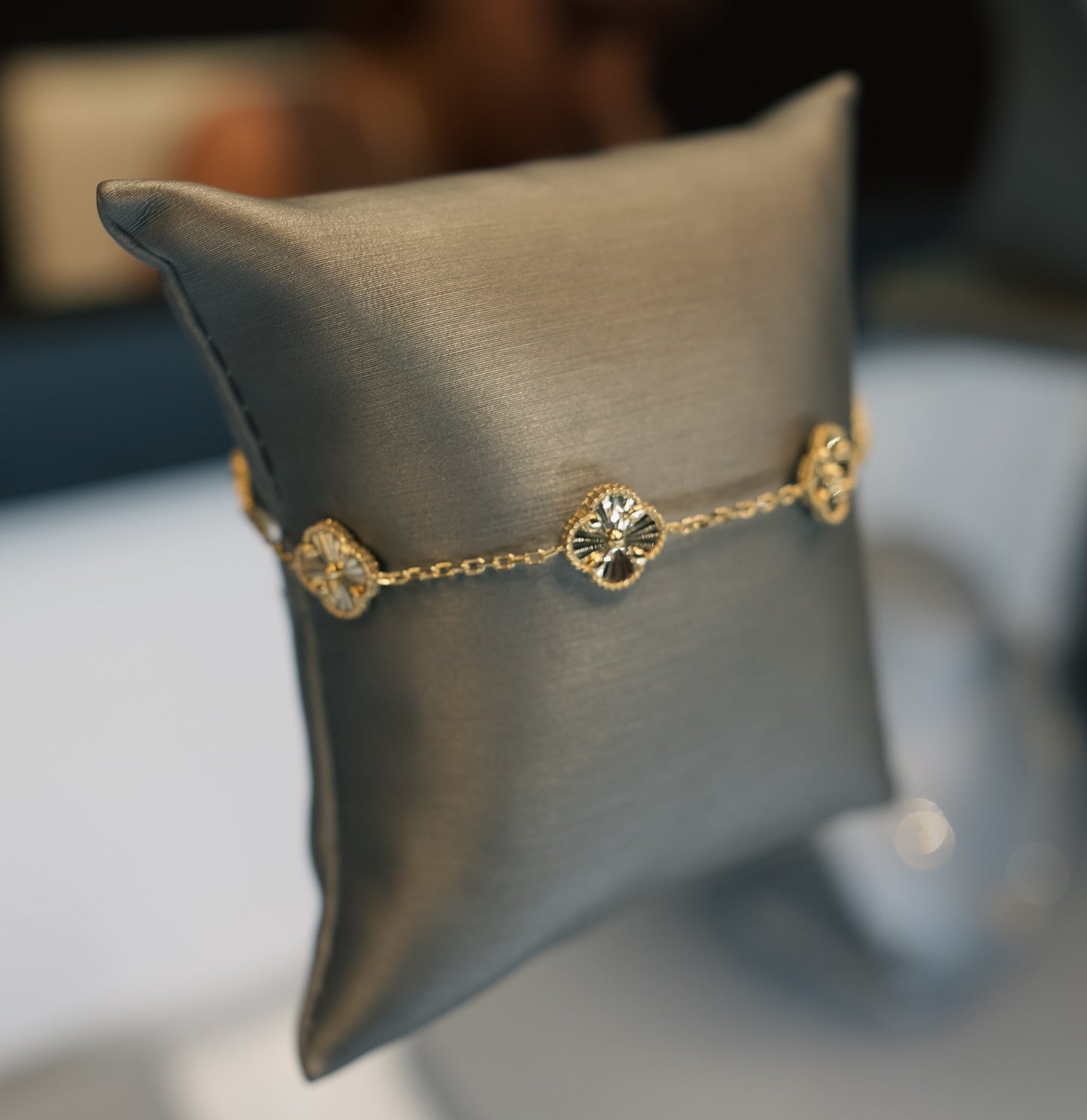 10kt Gold Clover Bracelet
