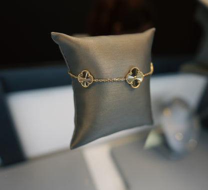 10kt Gold Clover Bracelet