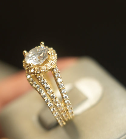10kt Two-Piece Engagement Ring Set