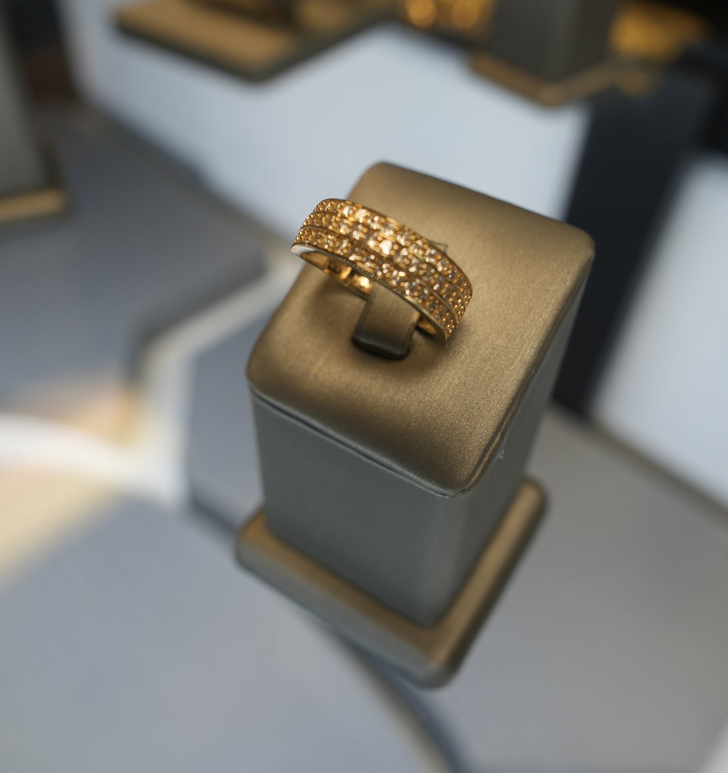 10kt Unisex Three-Row CZ Wedding Band