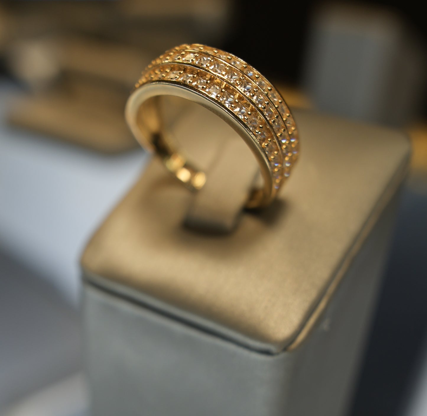 10kt Unisex Three-Row CZ Wedding Band