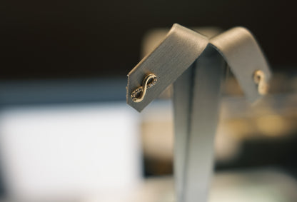 10kt Infinity Earrings