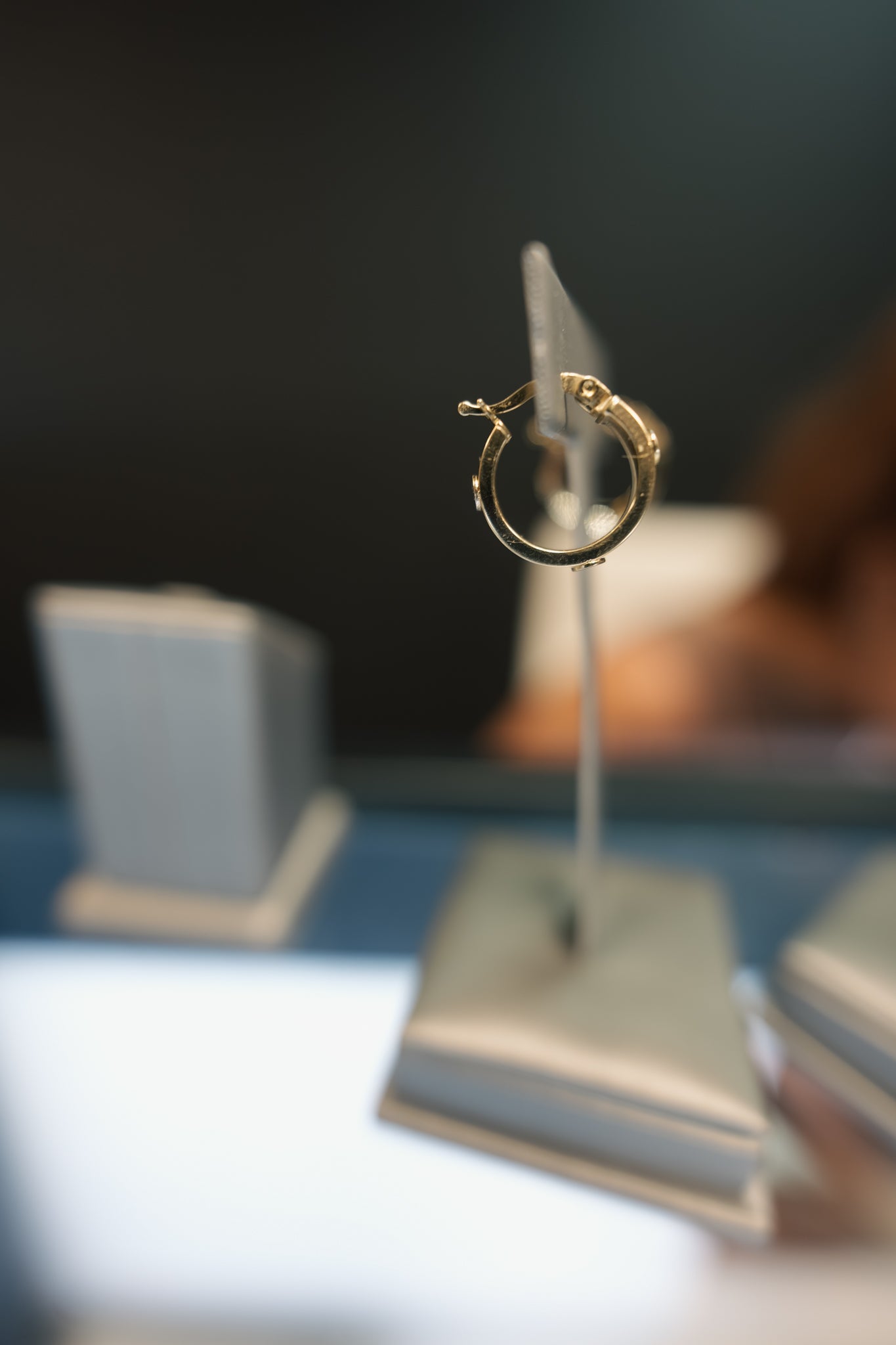 10kt 3D Screw Hoop Earrings