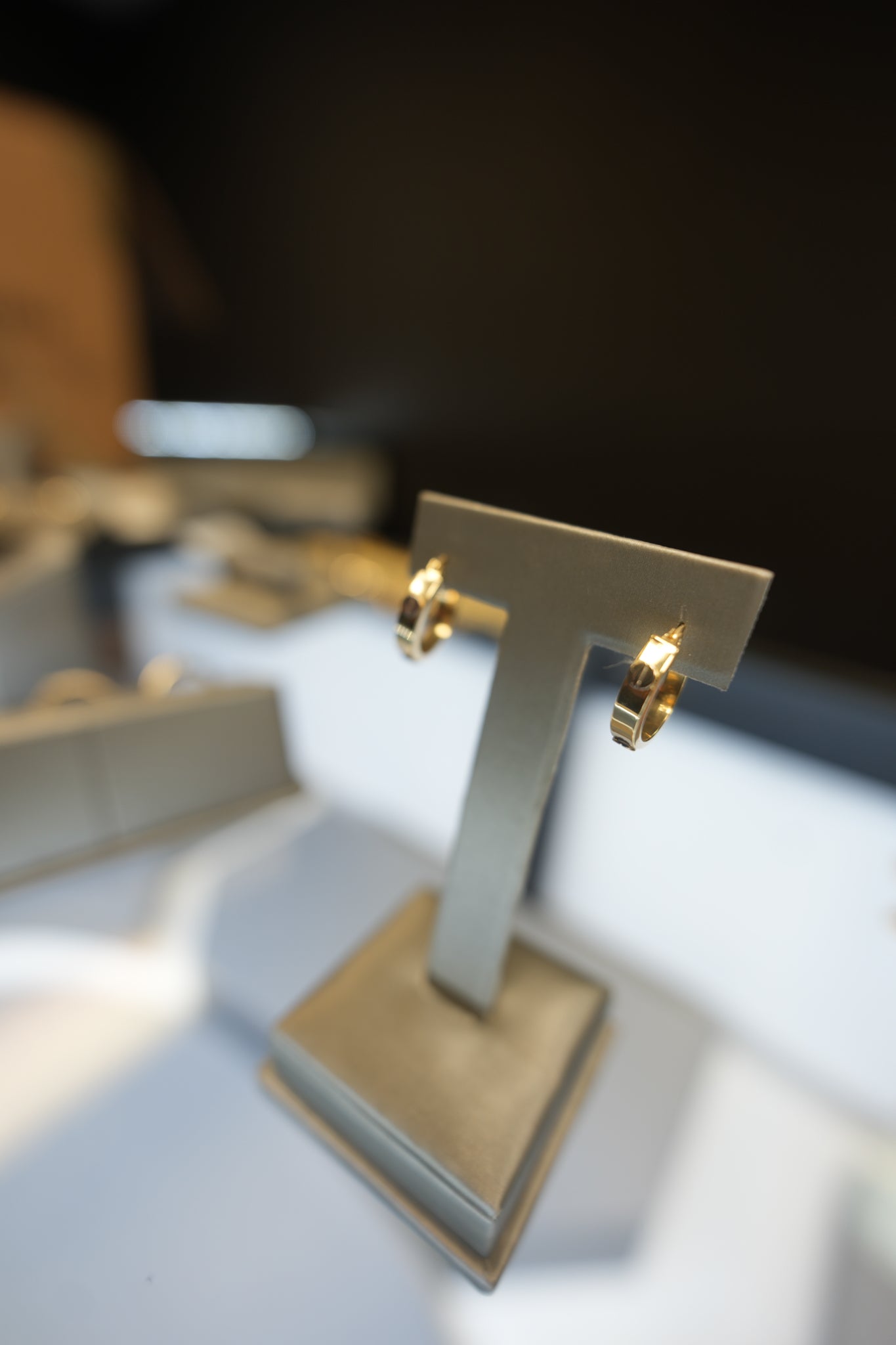 10kt 3D Screw Hoop Earrings