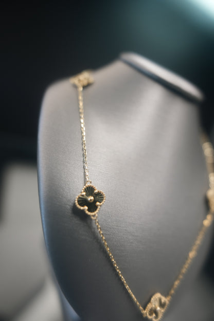 10kt Gold Clover Necklace  (1)