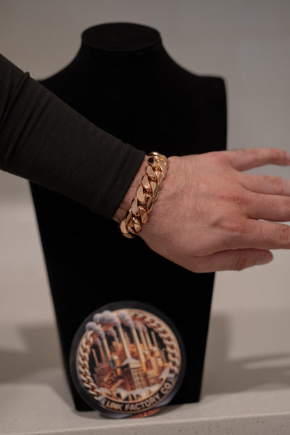 18MM 8” Cuban Link Bracelet – Rose Gold over Silver with Moissanite Lock