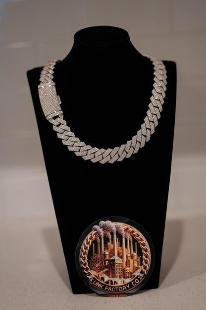 20MM 22” Cuban Link Chain – Prong Set + VVS1 Moissanite (White Gold over Silver)